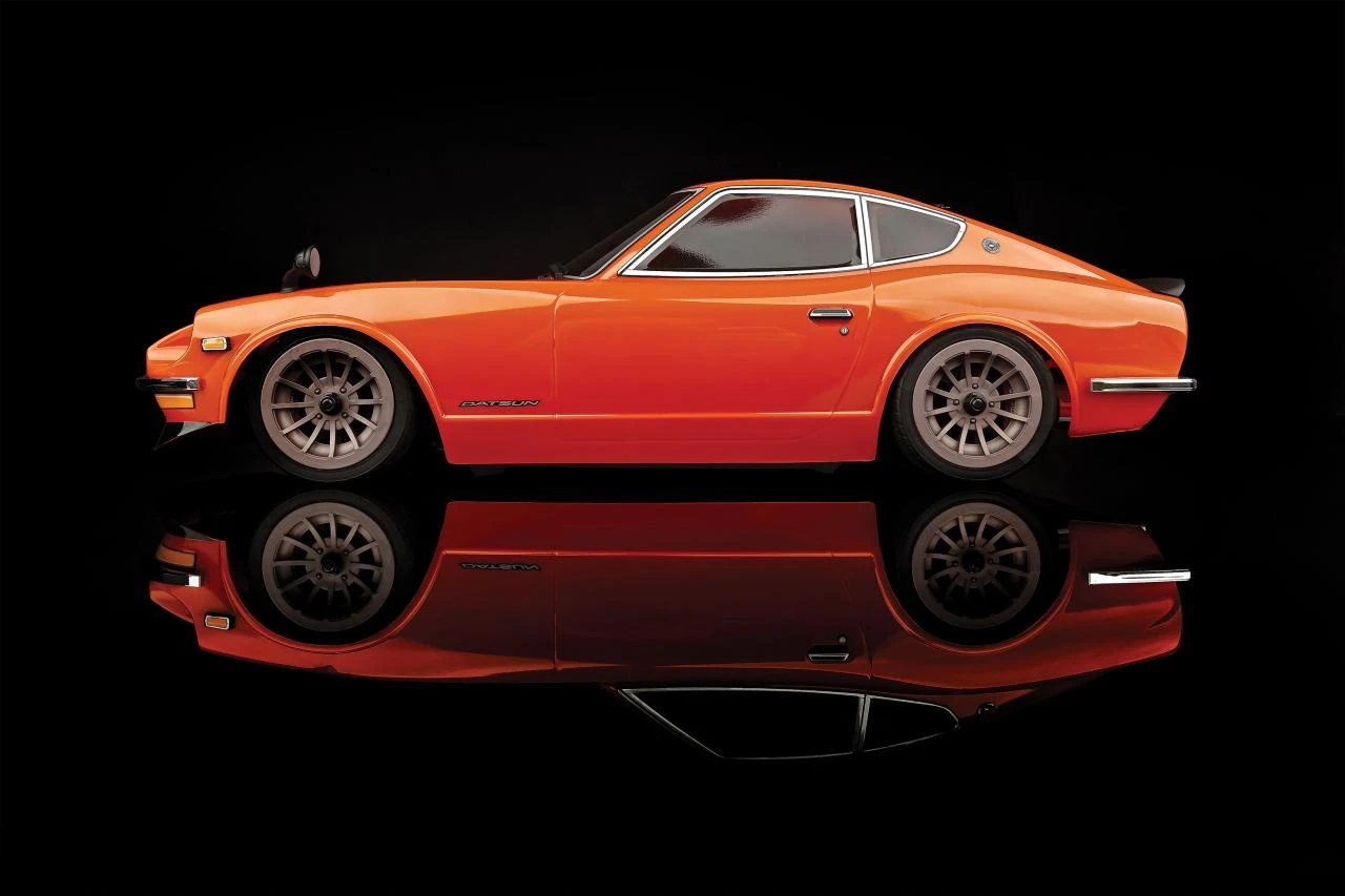 Team Associated Apex2 Datsun 240Z Sport RTR 1/10 Electric 4WD Touring Car Combo W/2.4GHz Radio, Battery & Charger 2 Team Associated Apex2 Datsun 240Z Sport RTR 1/10 Electric 4WD Touring Car Combo W/2.4GHz Radio, Battery & Charger - Image 2