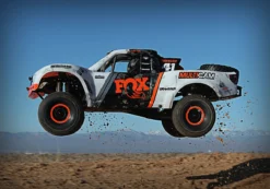 Traxxas Unlimited Desert Racer 6S RTR 4WD Electric Race Truck W/TQi 2.4GHz Radio W/Light Kit (Fox Racing) -Rc Toys & Trains UDR Action Gallery 12 05249.1563891604