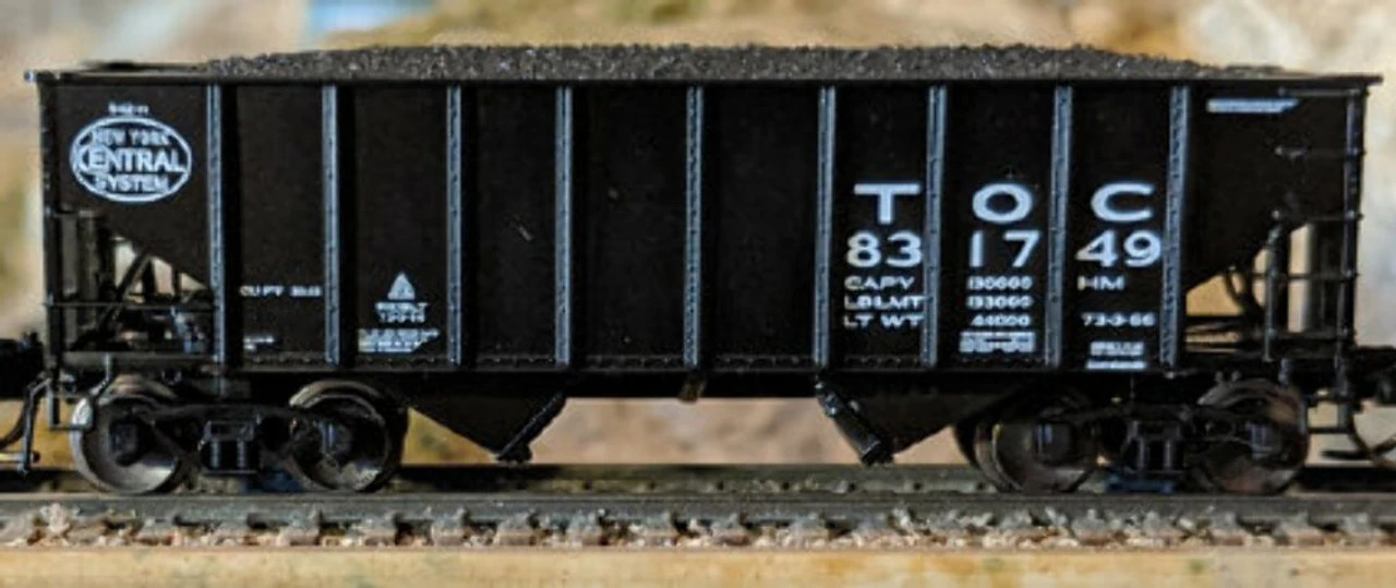 Bluford Shops 65295 N Toledo & Ohio Central NYC 8-Panel 2-Bay Hopper #830197 2 Bluford Shops 65295 N Toledo & Ohio Central NYC 8-Panel 2-Bay Hopper #830197 - Image 2